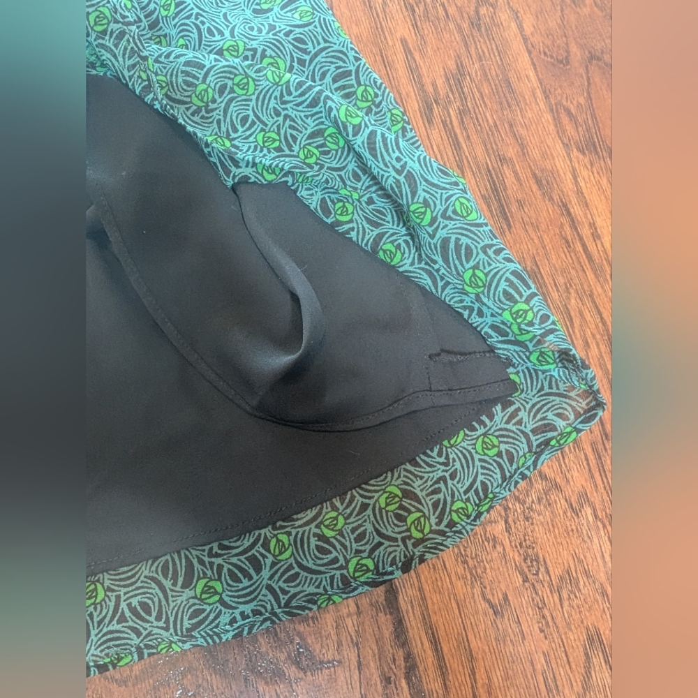 Wilfred Elegant Green V-Neck Dress - Picture 5 of 8